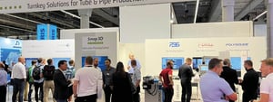 Zahlreiche Besucher auf dem Smap3D Messestand auf der ACHEMA 2022